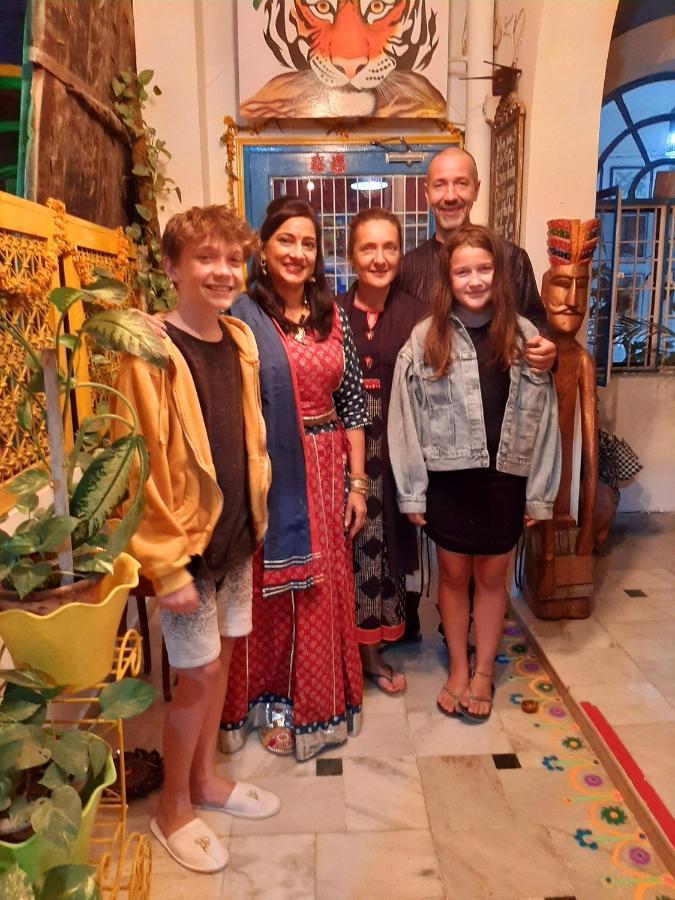 The Coral House Homestay By The Taj Агра Екстериор снимка