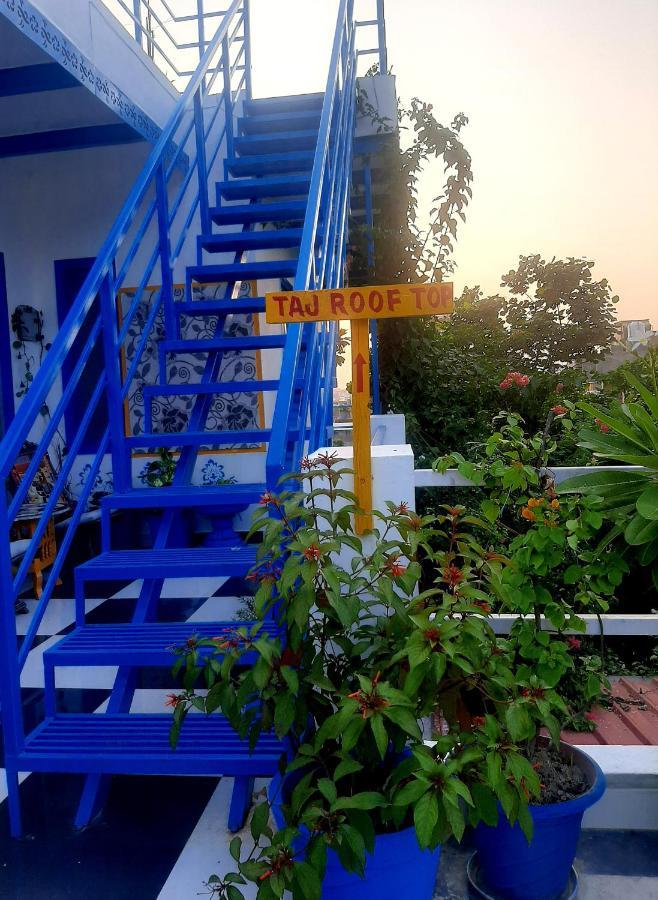 The Coral House Homestay By The Taj Агра Екстериор снимка